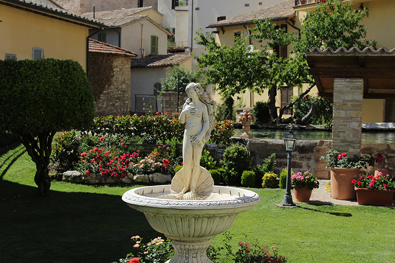 I vantaggi delle statue da giardino